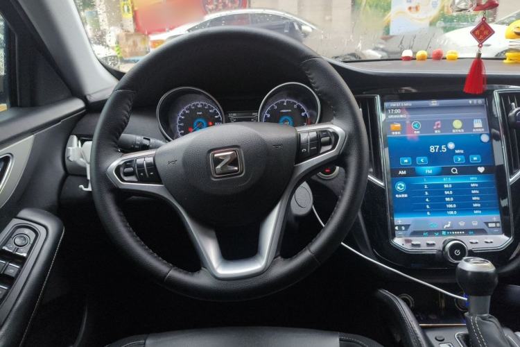 Used Zotye SR7 2016 1.5T CVT Cube Heart Edition China V Standard Steering Wheel