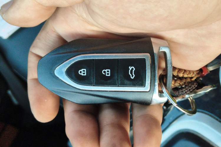 Used Zotye SR7 2016 1.5T CVT Cube Heart Edition China IV Standard Vehicle Key