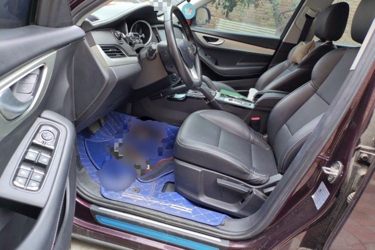 Used Zotye SR7 2016 1.5T CVT Cube Road Edition China V Standard Driver Seat