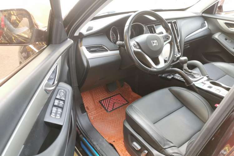 Used Zotye SR7 2016 1.5T CVT Cube Heart Edition China V Standard Driver Seat