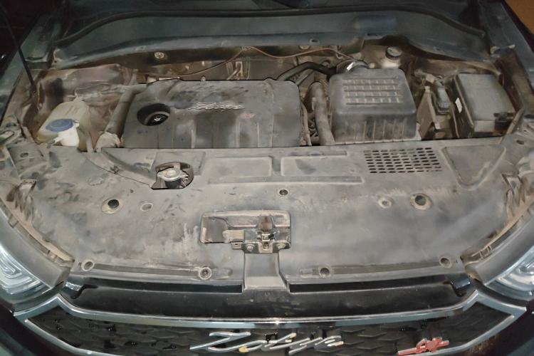 Used Zotye SR7 2016 1.5T CVT Cube Heart Edition China V Standard Engine Bay