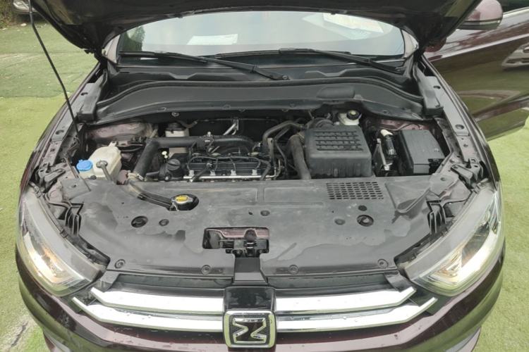 Used Zotye SR7 2016 1.5T Manual Cube Road Edition China V Standard Engine Bay