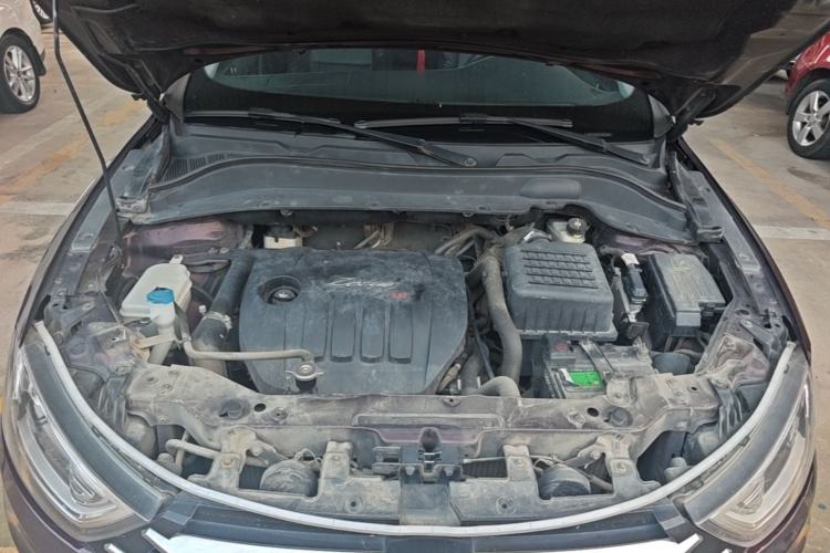 Used Zotye SR7 2016 1.5T Manual Cube Road Edition China V Standard Engine Bay