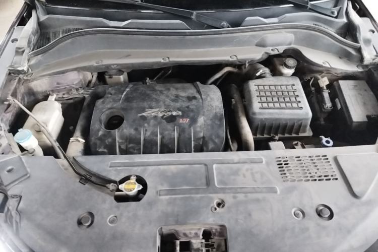 Used Zotye SR7 2016 1.5T CVT Cube Heart Edition China V Standard Engine Bay