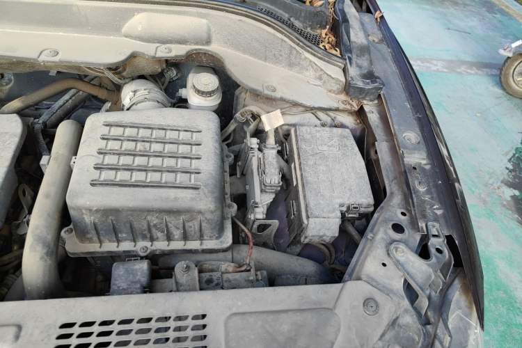 Used Zotye SR7 2016 1.5T CVT Cube Road Edition China V Standard Engine Bay Left