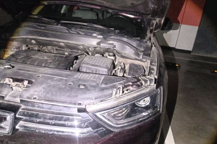 Used Zotye SR7 2016 1.5T CVT Cube Heart Edition China IV Standard Engine Bay Left