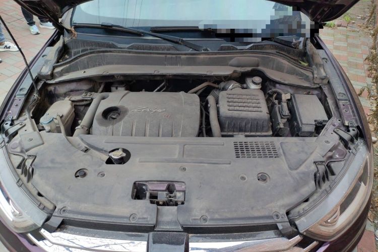 Used Zotye SR7 2016 1.5T CVT Cube Road Edition China V Standard Engine Bay