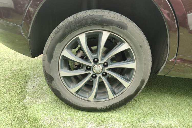 Used Zotye SR7 2016 1.5T Manual Cube Road Edition China V Standard Exterior 5