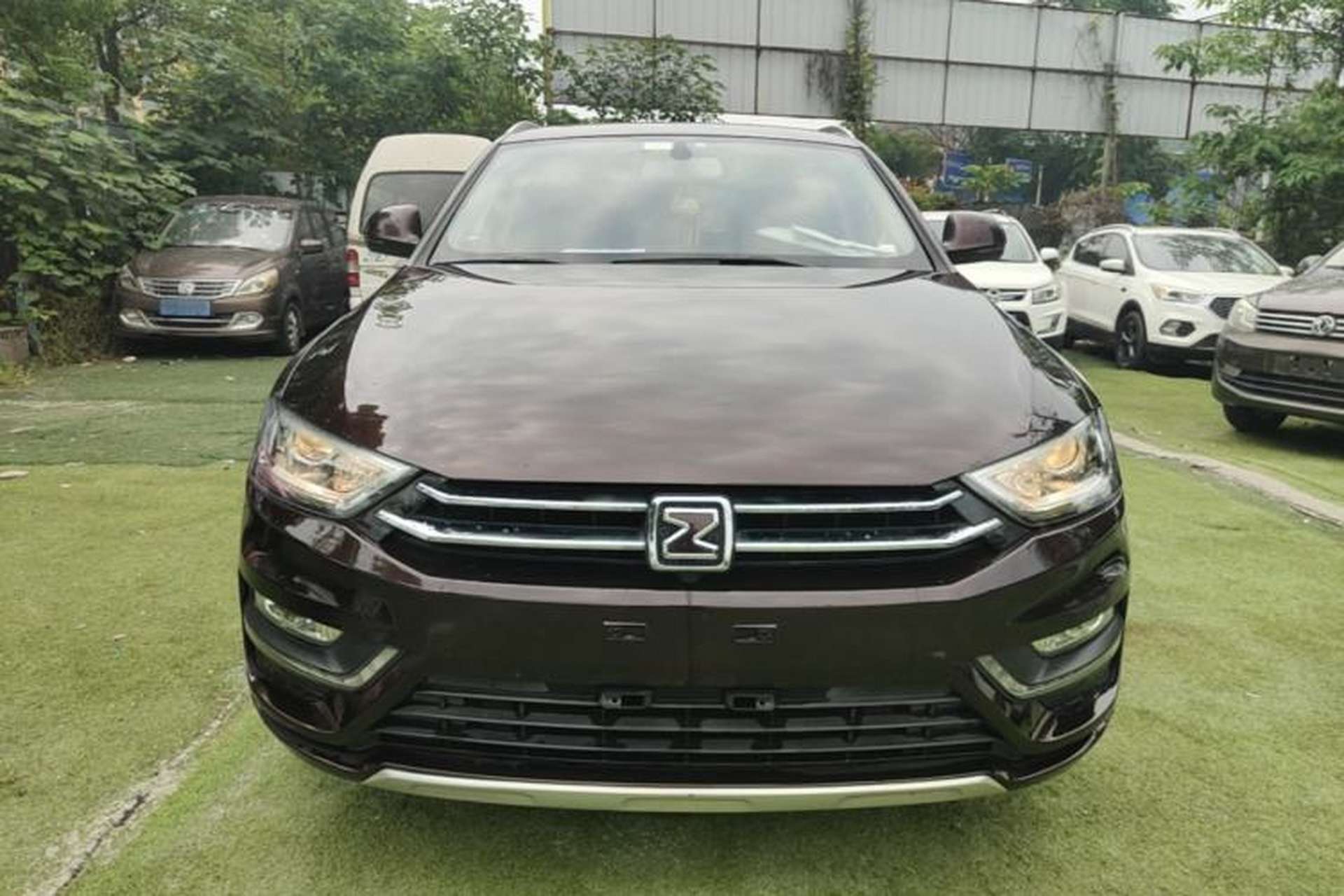 Used Zotye SR7 2016 1.5T Manual Cube Road Edition China V Standard Front