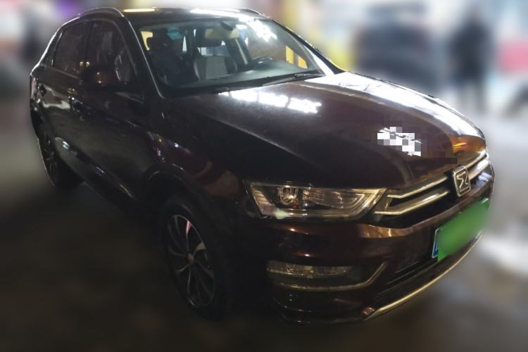 Used Zotye SR7 2016 1.5T Manual Cube Road Edition China V Standard Front Right 45 Deg