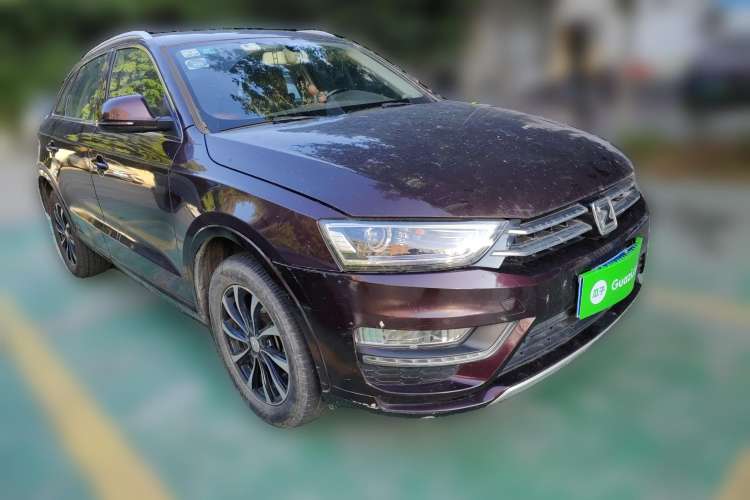 Used Zotye SR7 2016 1.5T CVT Cube Road Edition China V Standard Front Right 45 Deg
