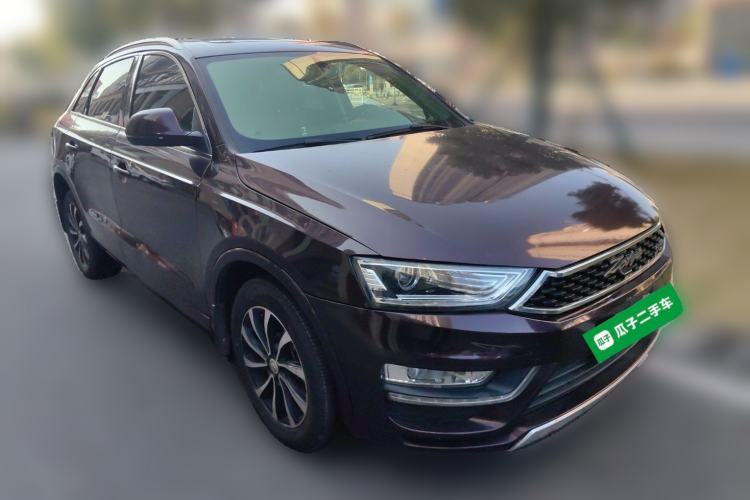 Used Zotye SR7 2016 1.5T Manual Cube Heart Edition China IV Standard Front Right 45 Deg