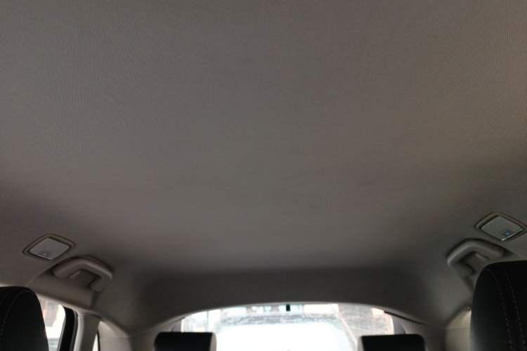 Used Zotye SR7 2016 1.5T Manual Cube Road Edition China V Standard Headliner