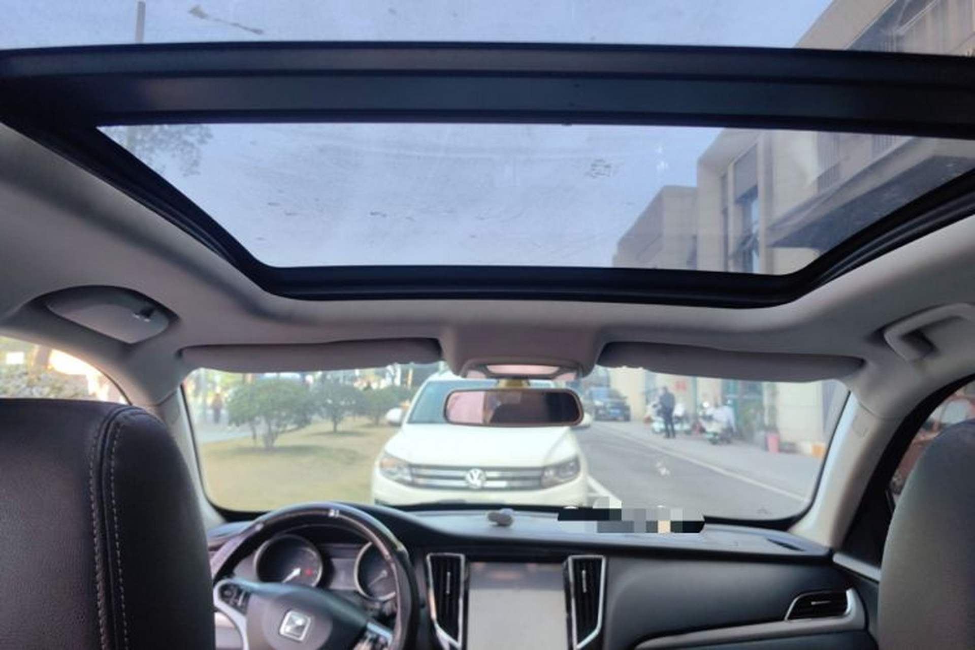 Used Zotye SR7 2016 1.5T Manual Cube Heart Edition China IV Standard Headliner