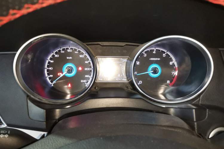 Used Zotye SR7 2016 1.5T Manual Cube Road Edition China V Standard Instrument Cluster