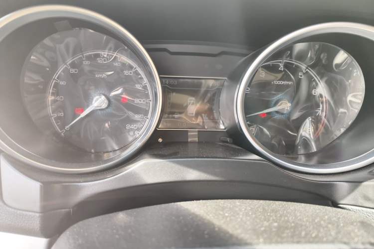 Used Zotye SR7 2016 1.5T Manual Cube Heart Edition China IV Standard Instrument Cluster
