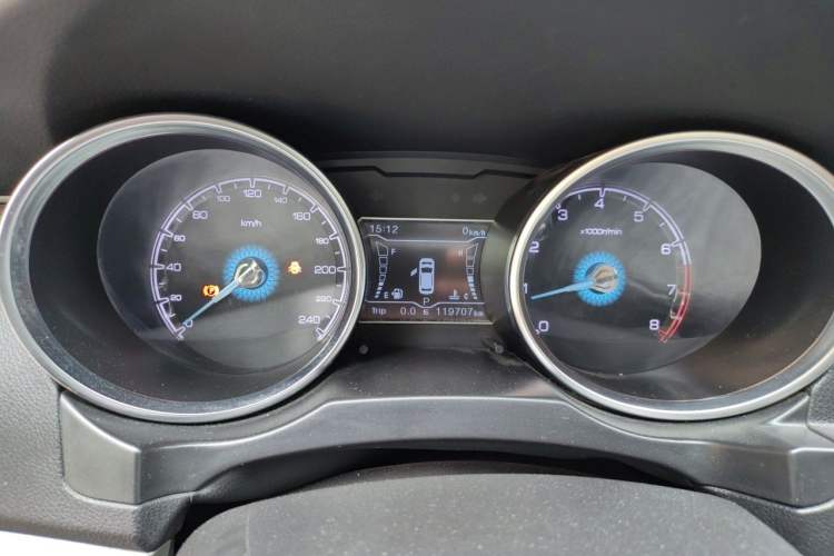 Used Zotye SR7 2016 1.5T CVT Cube Road Edition China V Standard Instrument Cluster
