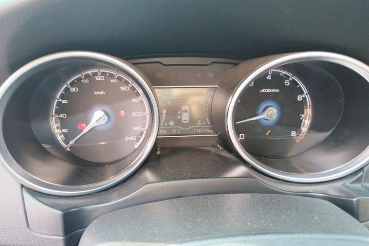 Used Zotye SR7 2016 1.5T Manual Cube Road Edition China V Standard Instrument Cluster