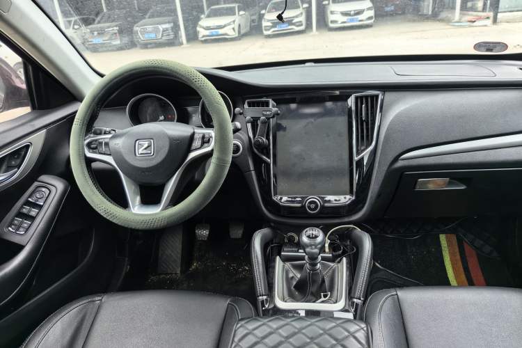 Used Zotye SR7 2016 1.5T Manual Cube Heart Edition China V Standard Interior 1