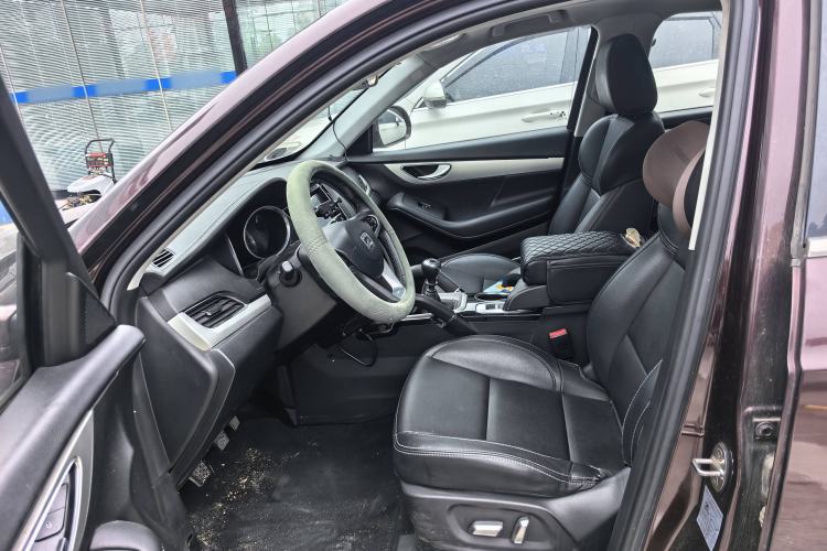 Used Zotye SR7 2016 1.5T Manual Cube Heart Edition China V Standard Interior 3