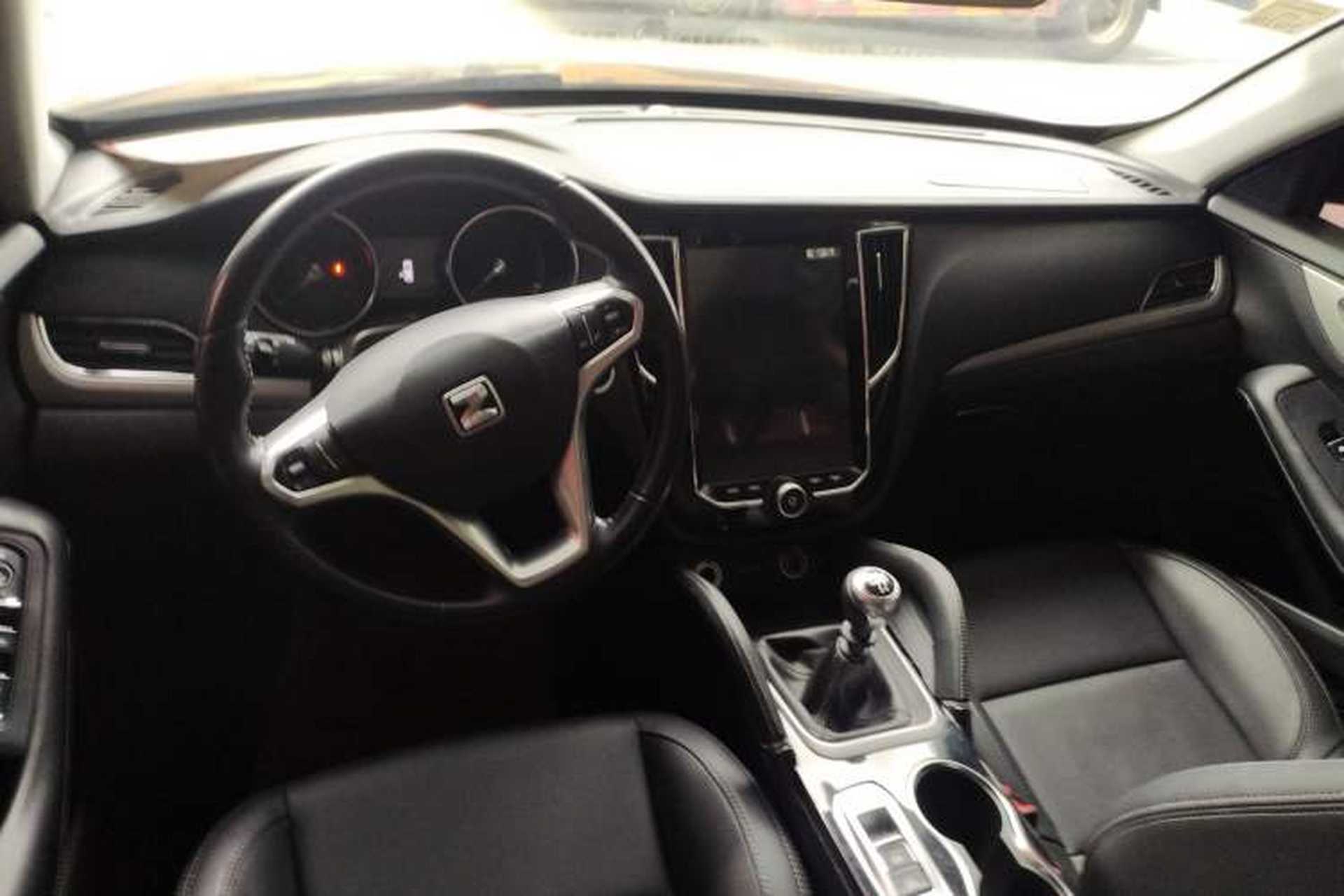 Used Zotye SR7 2016 1.5T Manual Cube Dream Edition China V Standard Interior 3