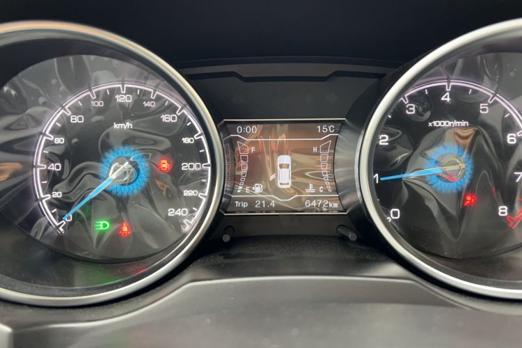 Used Zotye SR7 2016 1.5T Manual Cube Heart Edition China IV Standard Interior 8