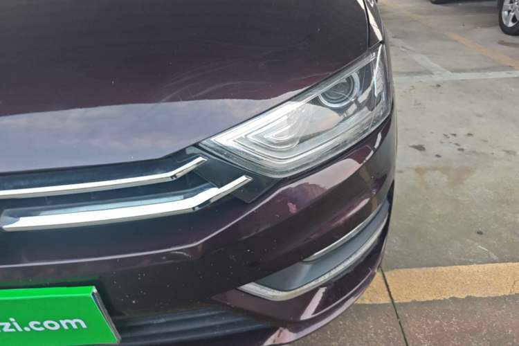 Used Zotye SR7 2016 1.5T Manual Cube Road Edition China V Standard Left Front Headlight