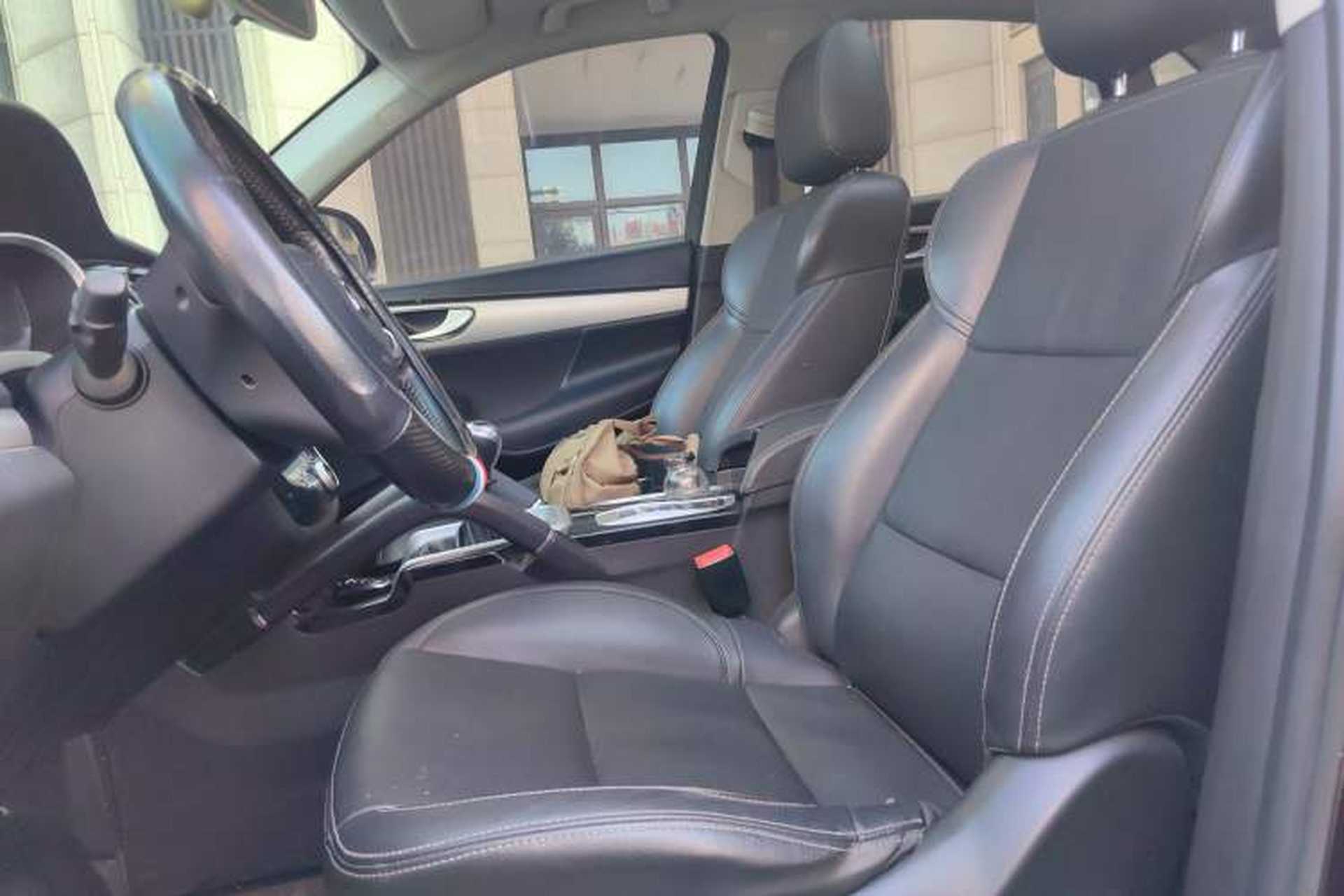Used Zotye SR7 2016 1.5T Manual Cube Heart Edition China IV Standard Left Front Seat