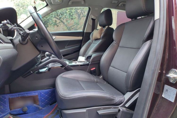 Used Zotye SR7 2016 1.5T CVT Cube Road Edition China V Standard Left Front Seat