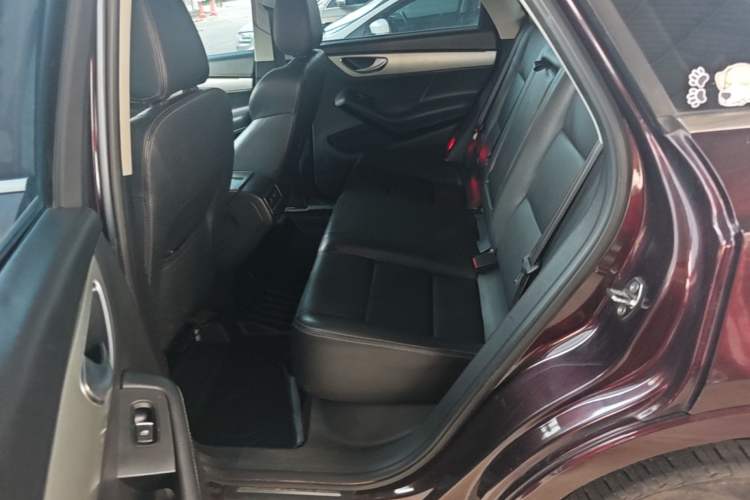 Used Zotye SR7 2016 1.5T Manual Cube Road Edition China V Standard Left Rear Seat