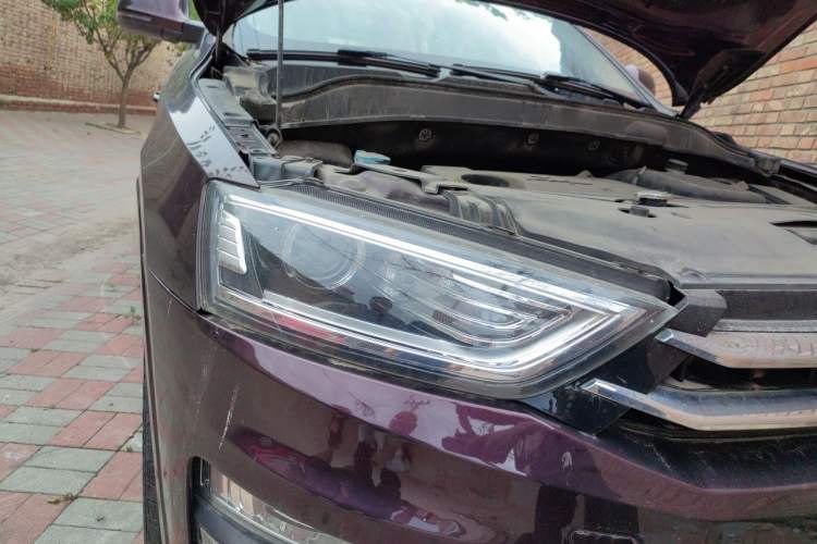 Used Zotye SR7 2016 1.5T CVT Cube Road Edition China V Standard Right Front Headlight