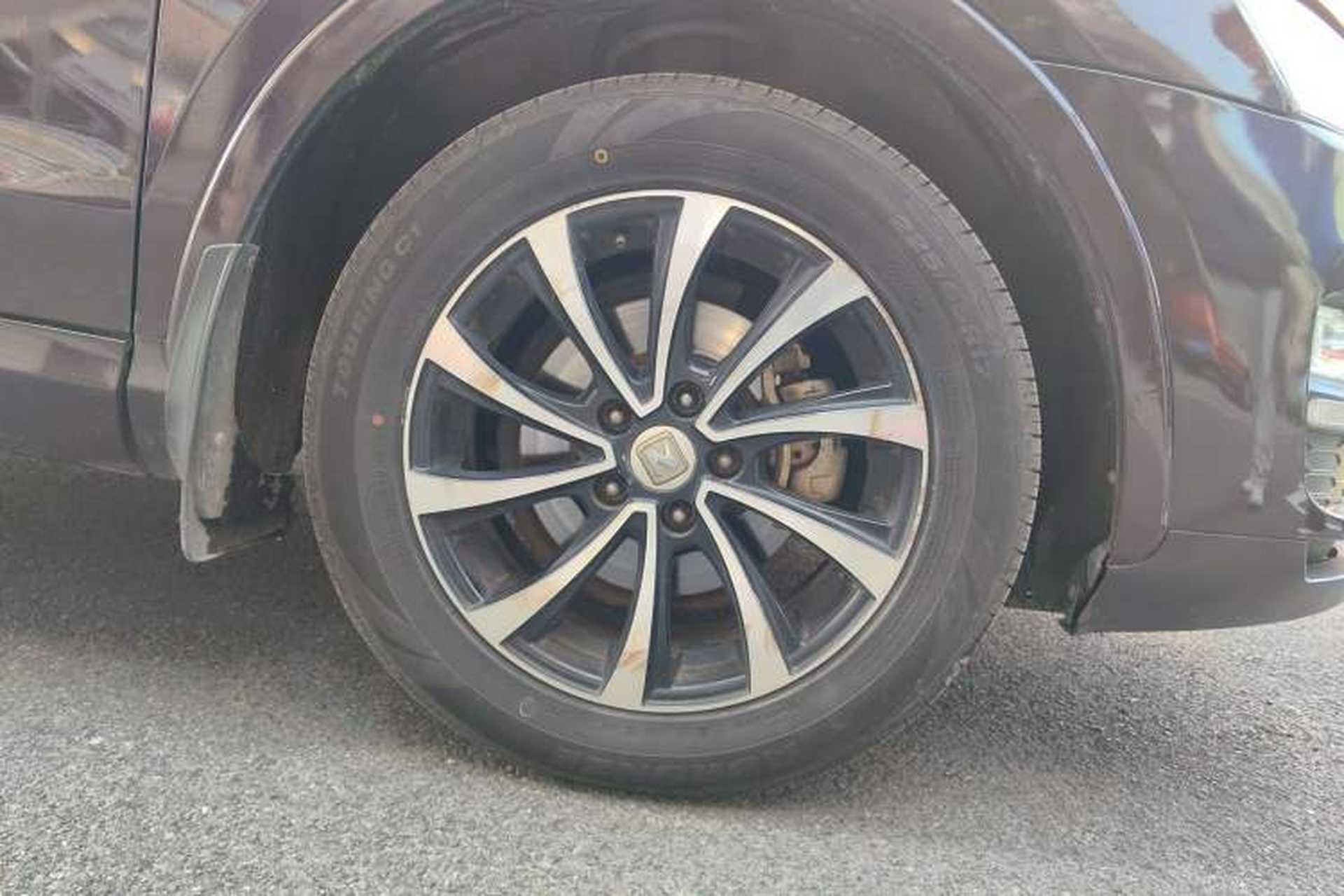 Used Zotye SR7 2016 1.5T Manual Cube Heart Edition China IV Standard Right Front Wheel Hub