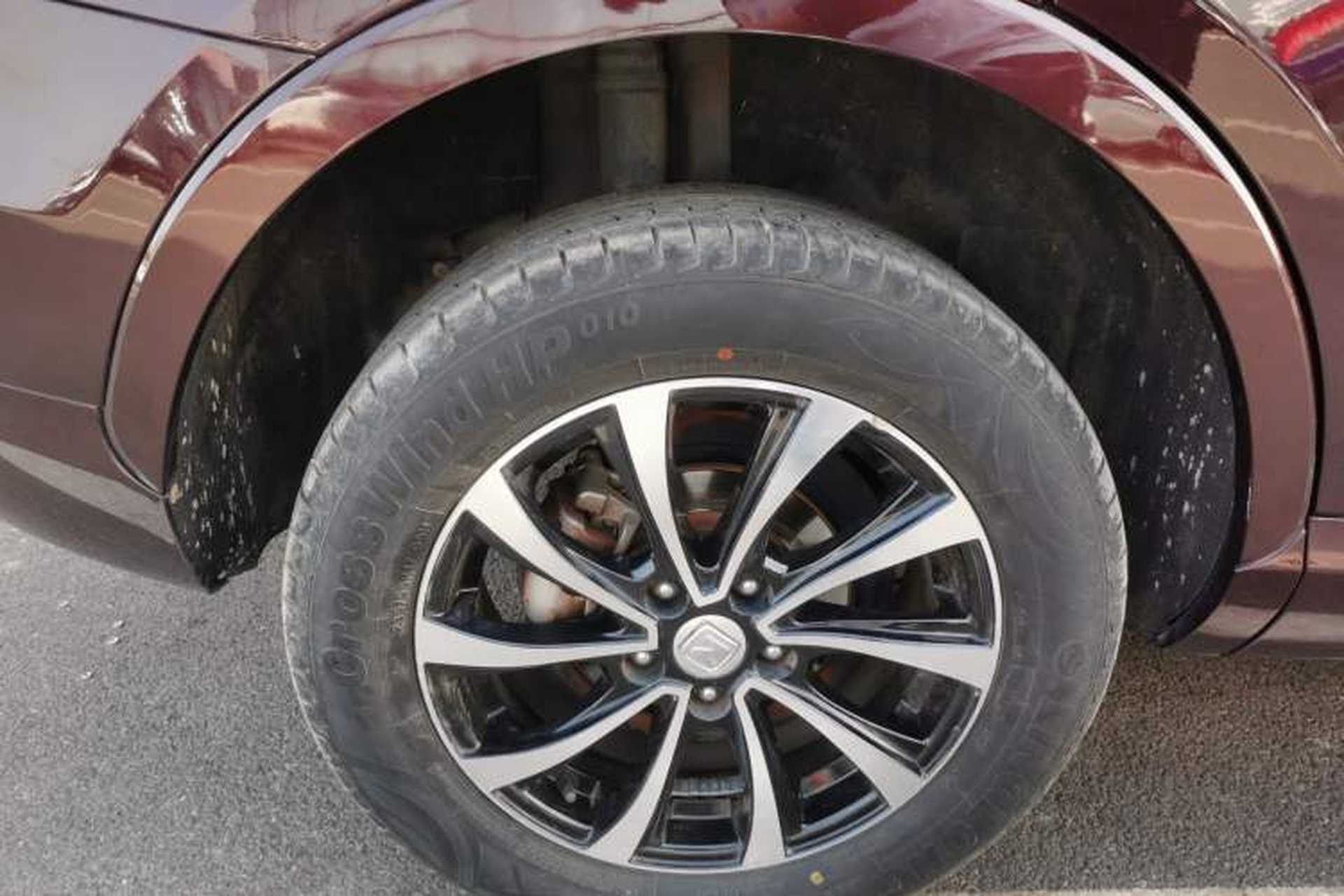 Used Zotye SR7 2016 1.5T CVT Cube Heart Edition China V Standard Right Rear Wheel Hub