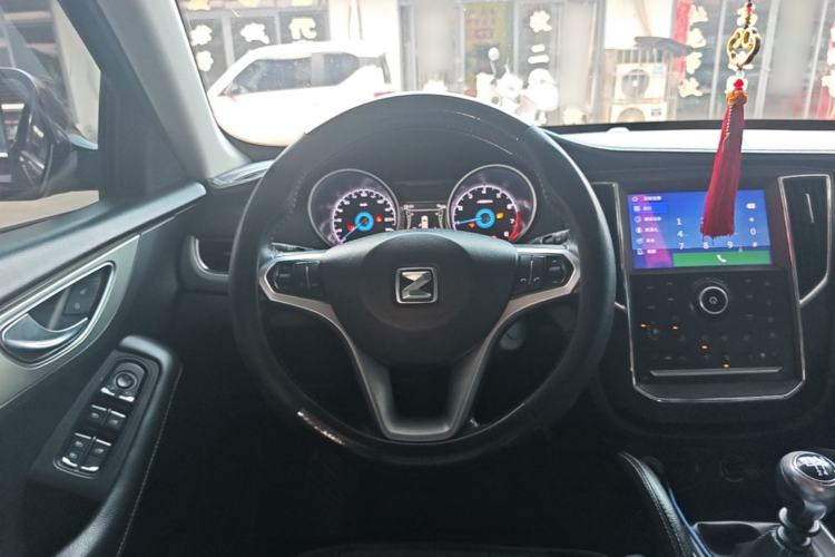 Used Zotye SR7 2016 1.5T Manual Cube Road Edition China V Standard Steering Wheel