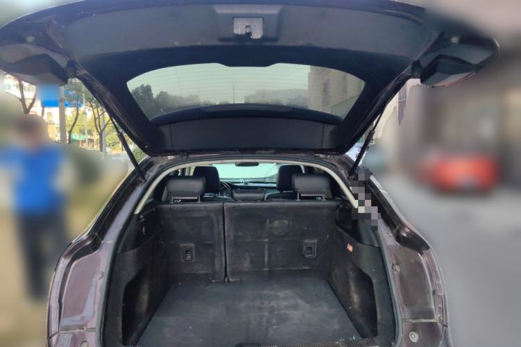 Used Zotye SR7 2016 1.5T Manual Cube Heart Edition China IV Standard Trunk