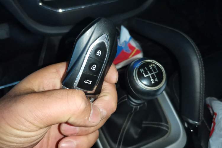 Used Zotye SR7 2016 1.5T Manual Cube Road Edition China V Standard Vehicle Key