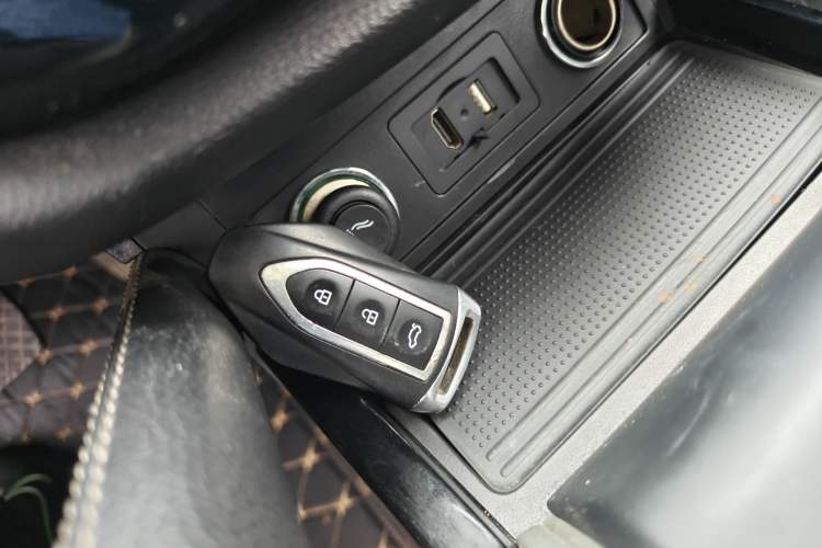 Used Zotye SR7 2016 1.5T CVT Cube Heart Edition China V Standard Vehicle Key