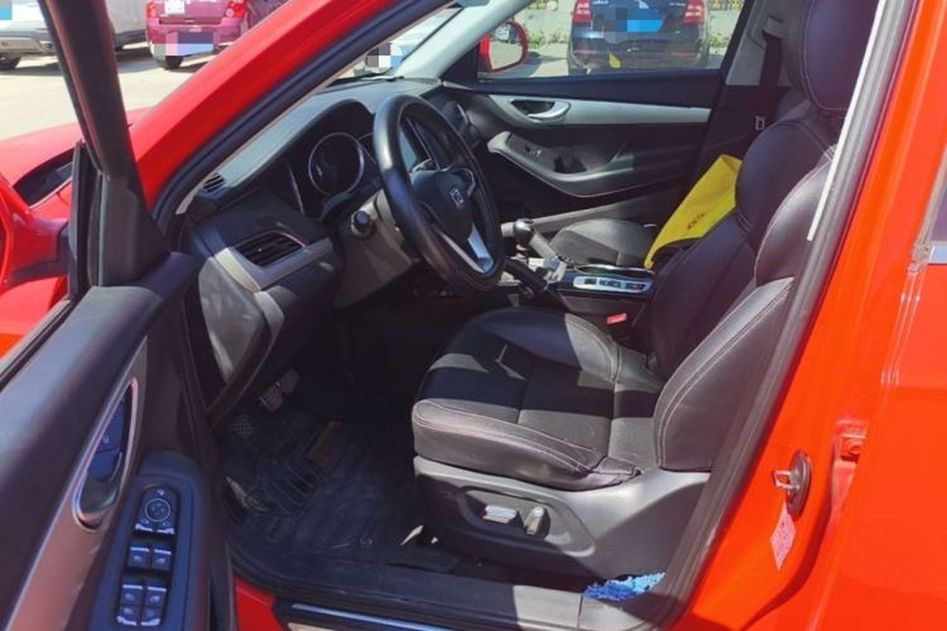 Used Zotye SR7 2016 1.5T Manual Cube Heart Edition China IV Standard Driver Seat