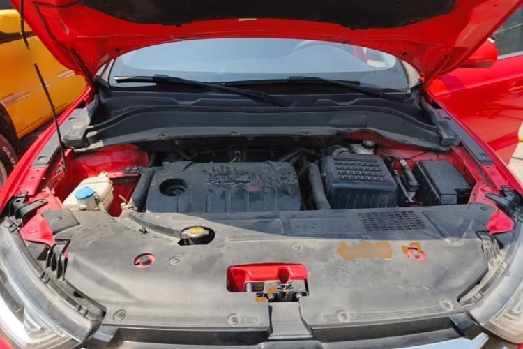 Used Zotye SR7 2016 1.5T Manual Cube Heart Edition China IV Standard Engine Bay