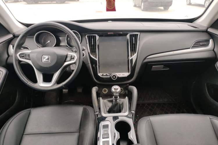 Used Zotye SR7 2016 1.5T Manual Cube Heart Edition China V Standard Center Console