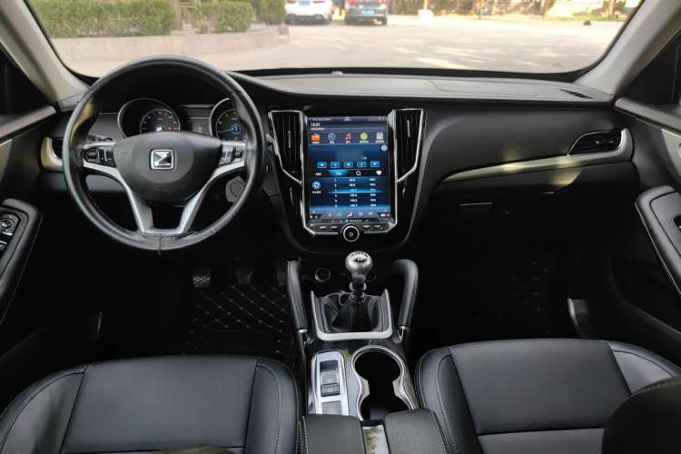 Used Zotye SR7 2016 1.5T Manual Cube Heart Edition China V Standard Center Console