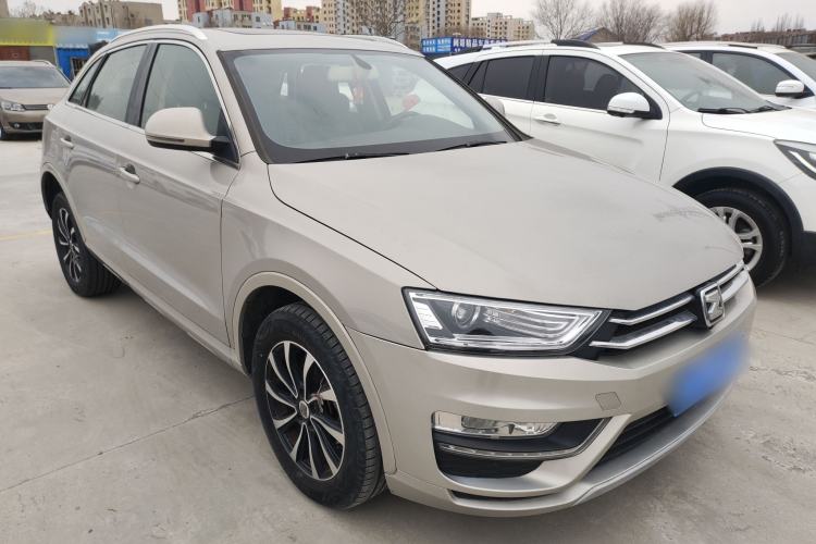 Used Zotye SR7 2016 1.5T Manual Cube Heart Edition China V Standard Front Right 45 Deg