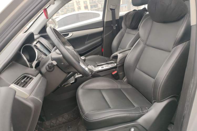 Used Zotye SR7 2016 1.5T Manual Cube Heart Edition China V Standard Left Front Seat