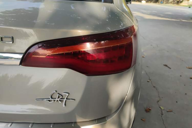 Used Zotye SR7 2016 1.5T Manual Cube Heart Edition China V Standard Right Rear Taillight