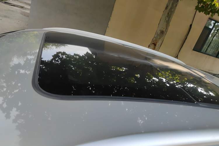 Used Zotye SR7 2016 1.5T Manual Cube Heart Edition China V Standard Roof
