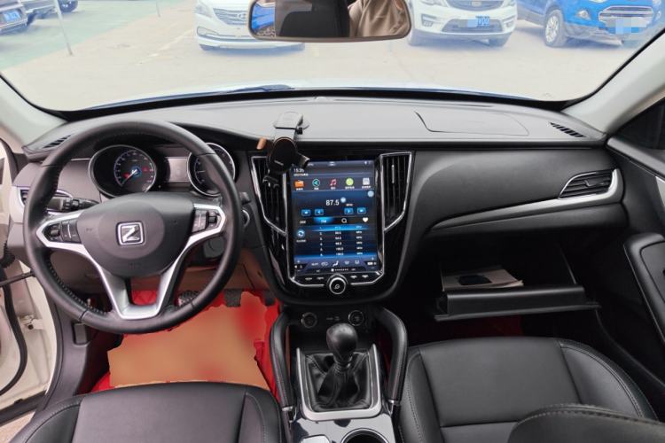 Used Zotye SR7 2016 1.5T Manual Cube Heart Edition China IV Standard Center Console