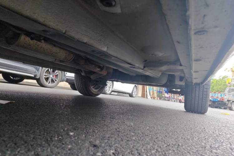 Used Zotye SR7 2016 1.5T CVT Cube Road Edition China IV Standard Chassis Front Left