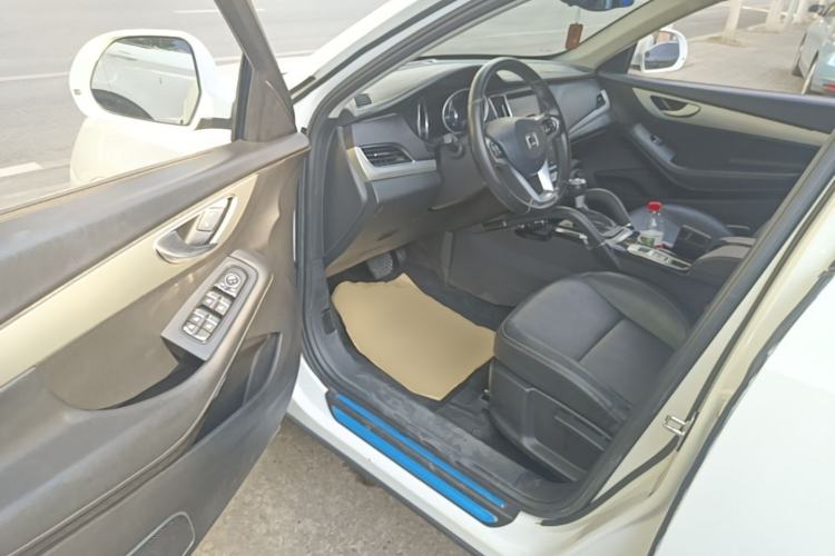 Used Zotye SR7 2016 1.5T CVT Cube Road Edition China V Standard Driver Seat