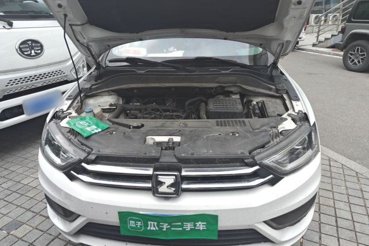 Used Zotye SR7 2016 1.5T CVT Cube Heart Edition China IV Standard Engine Bay