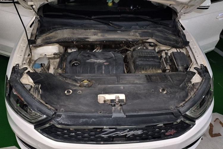 Used Zotye SR7 2016 1.5T CVT Cube Heart Edition China V Standard Engine Bay